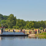 Das Foto zeigt die Ruhrtalfähre Hardenstein.