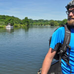 Das Foto zeigt Blogautor Florian auf der Ruhrtalfähre Hardenstein.