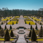 Das Foto zeigt die Parkanlage vom Kloster Kamp in Kamp-Lintfort