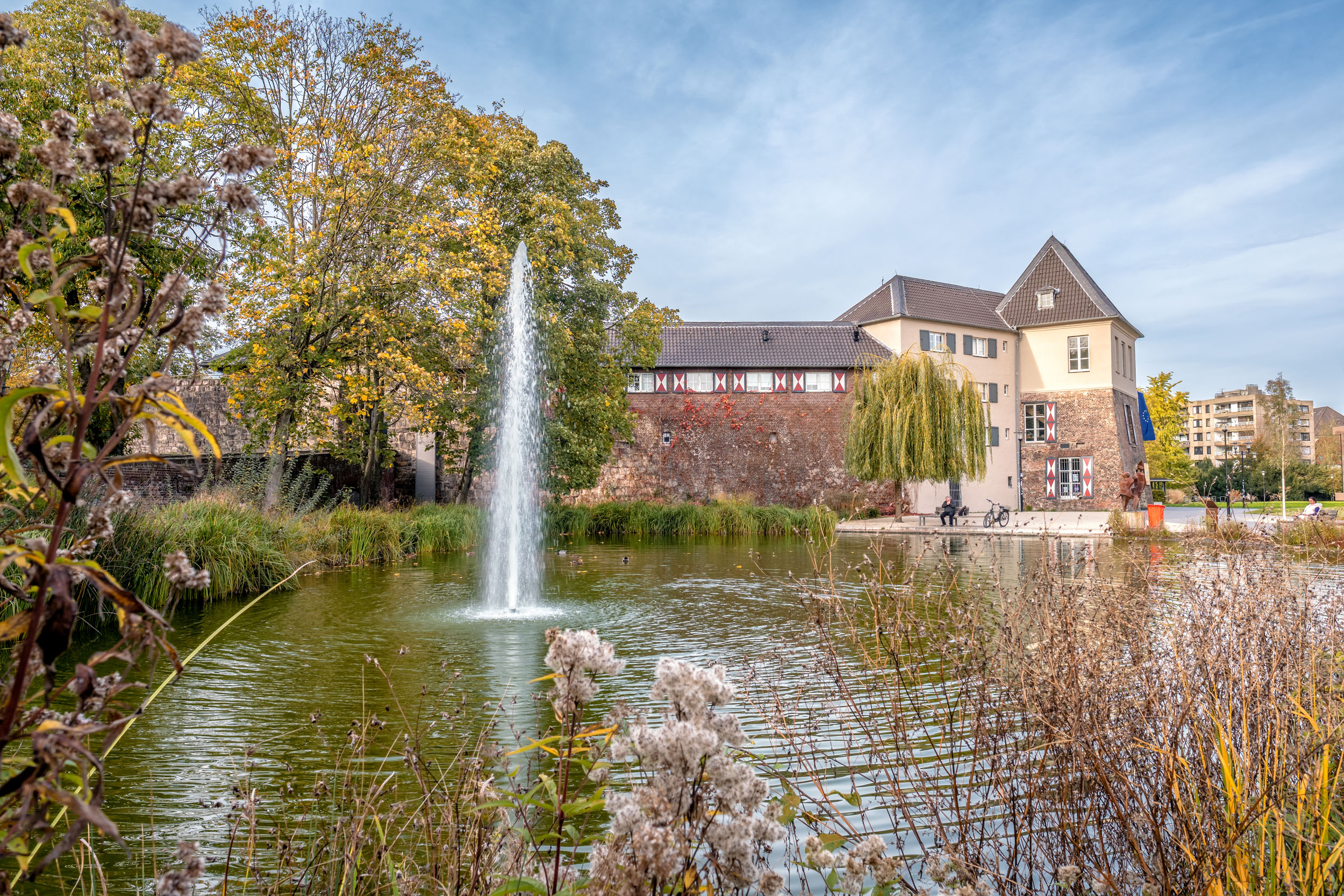 Das Foto zeigt die Burg Dinslaken