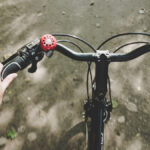 Das Bild zeigt einen Lenker