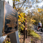 Das Foto zeigt Jochen mit dem ROSE XTRA WATT am Fuß der Halde Haniel in Bottrop